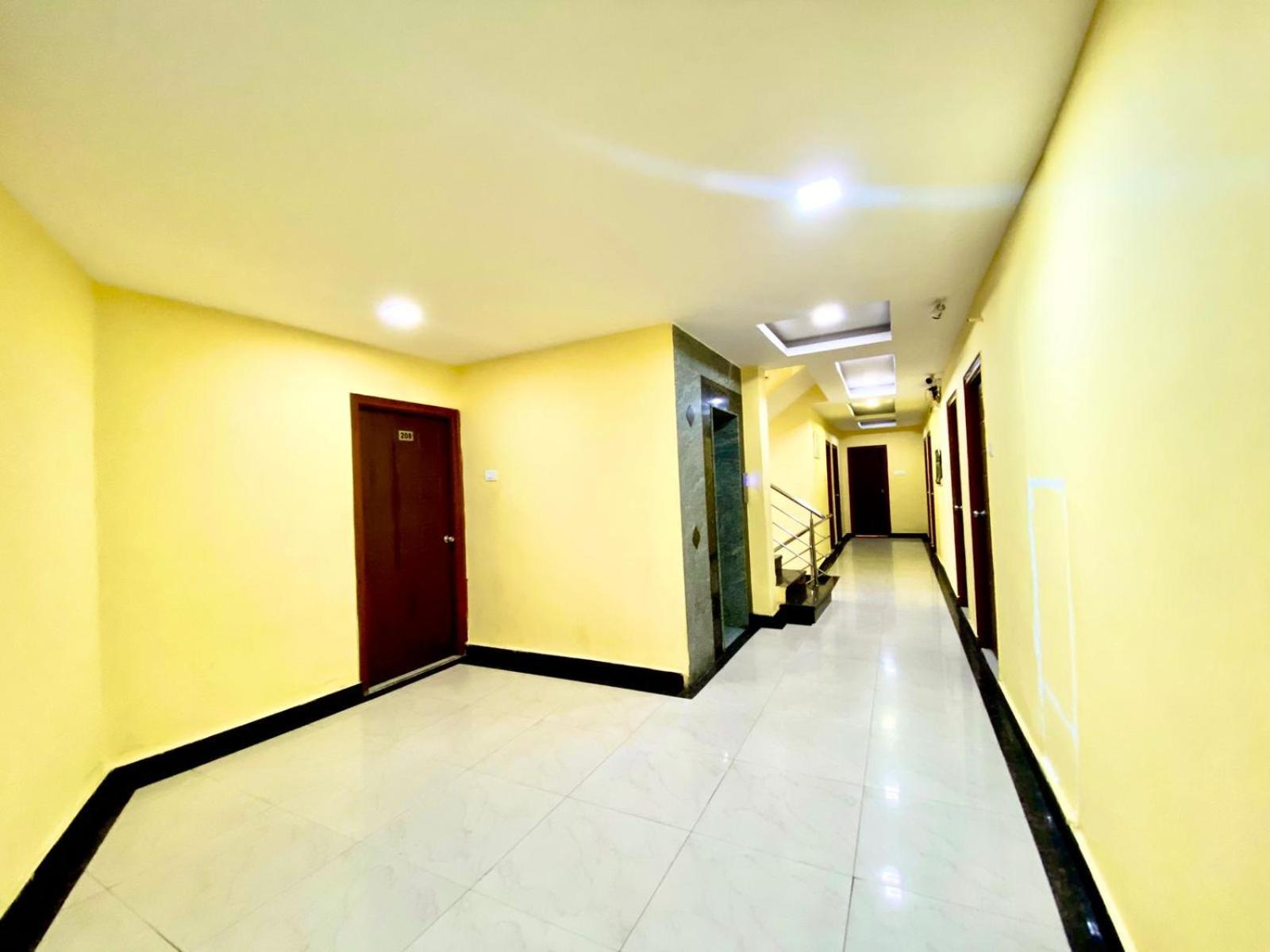 Hotel Sky Park Shamshabad Exterior photo