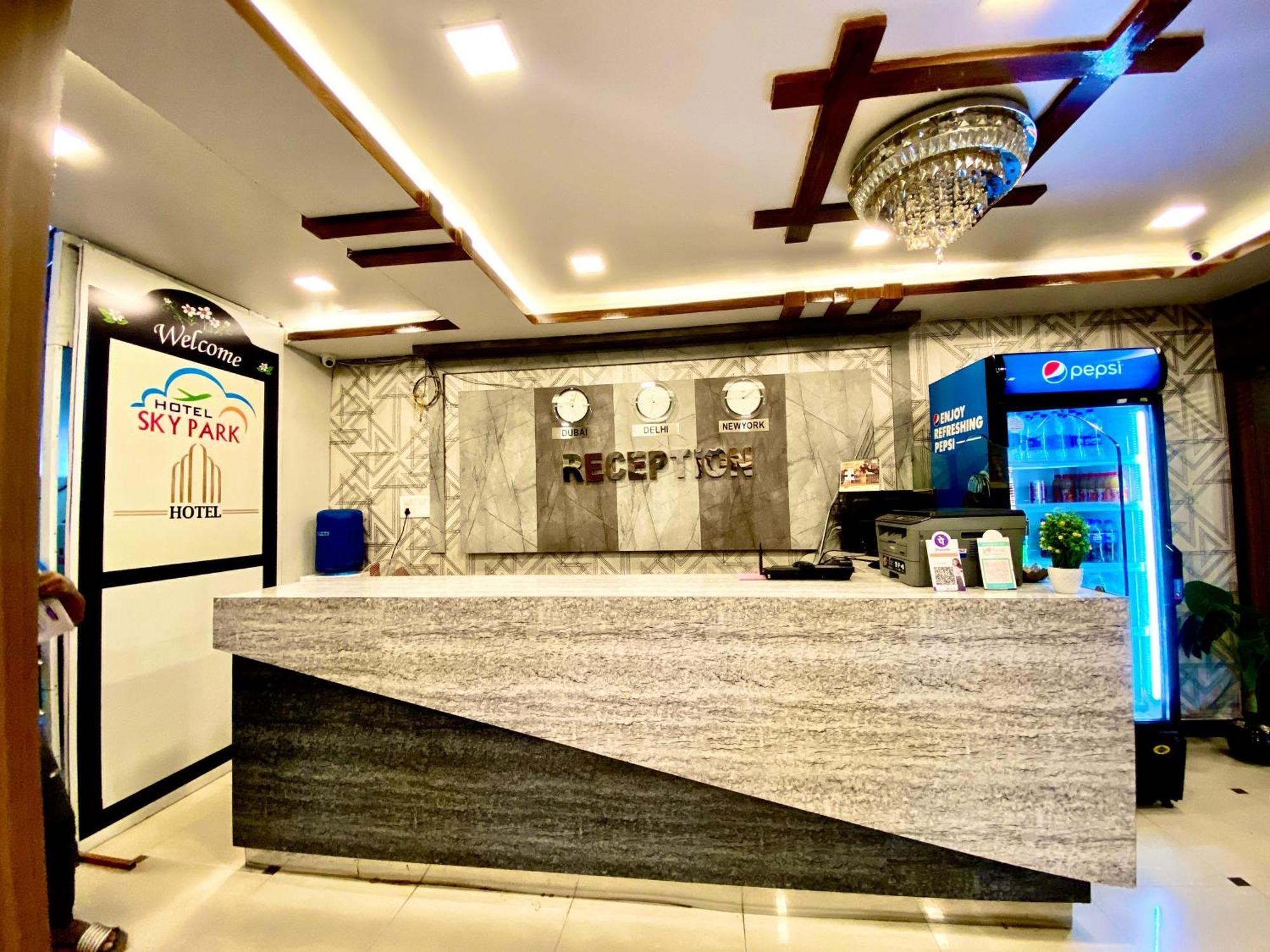 Hotel Sky Park Shamshabad Exterior photo